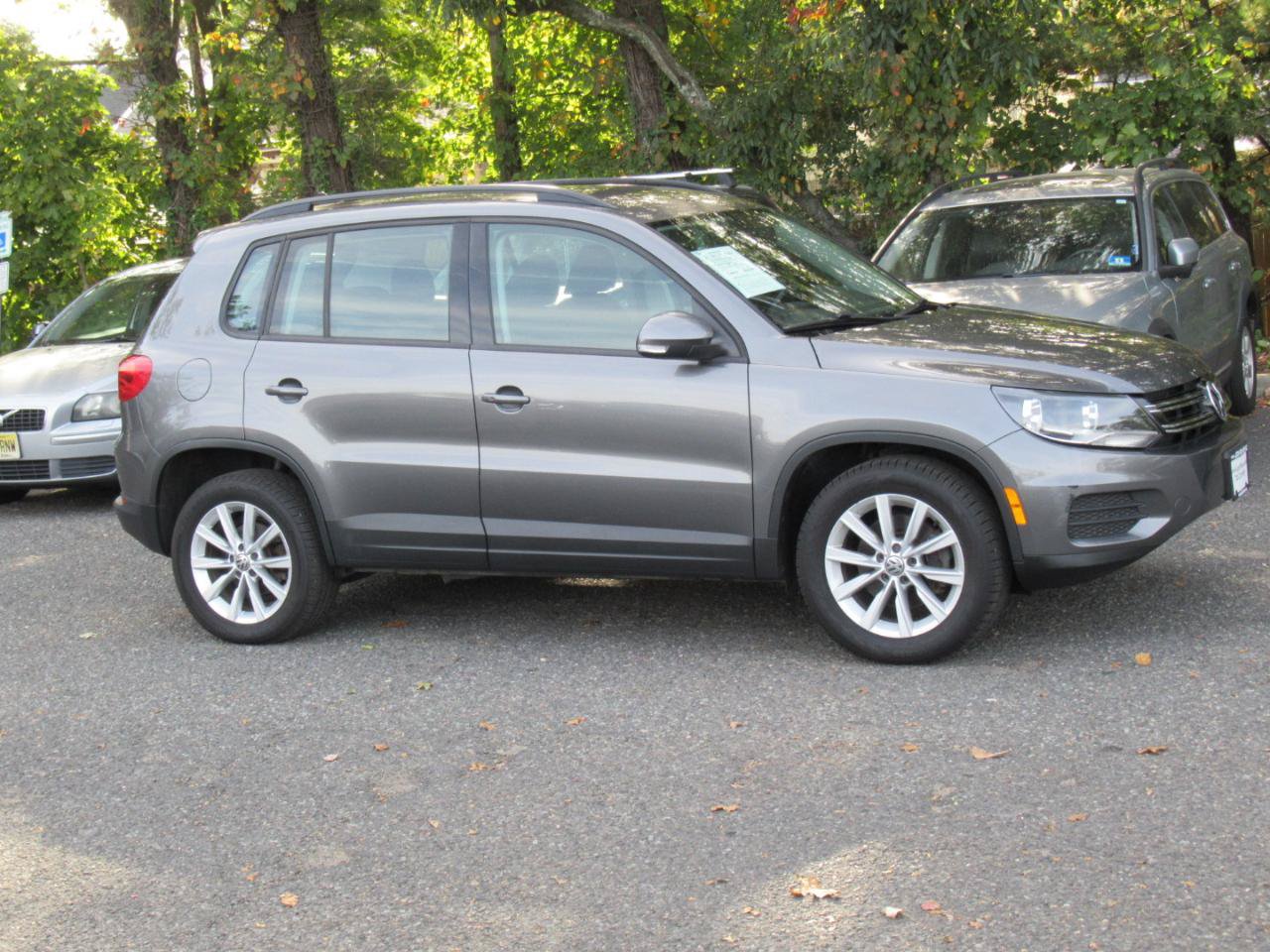 Used 2018 Volkswagen Tiguan Limited AWD/4WD image 7