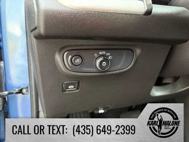 Used 2024 GMC Terrain SLE w/ Driver Convenience Package AWD/4WD image 17