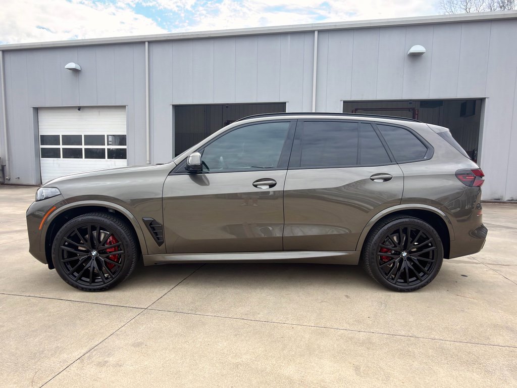Used 2026 BMW X5 sDrive40i w/ M Sport Package image 6
