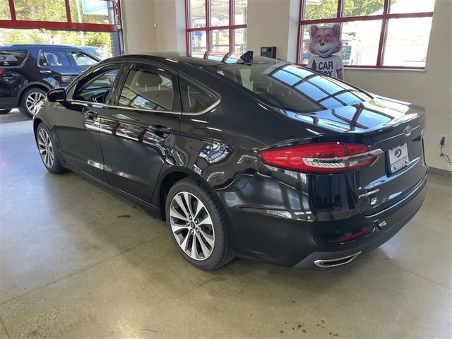 Used 2019 Ford Fusion SE image 5