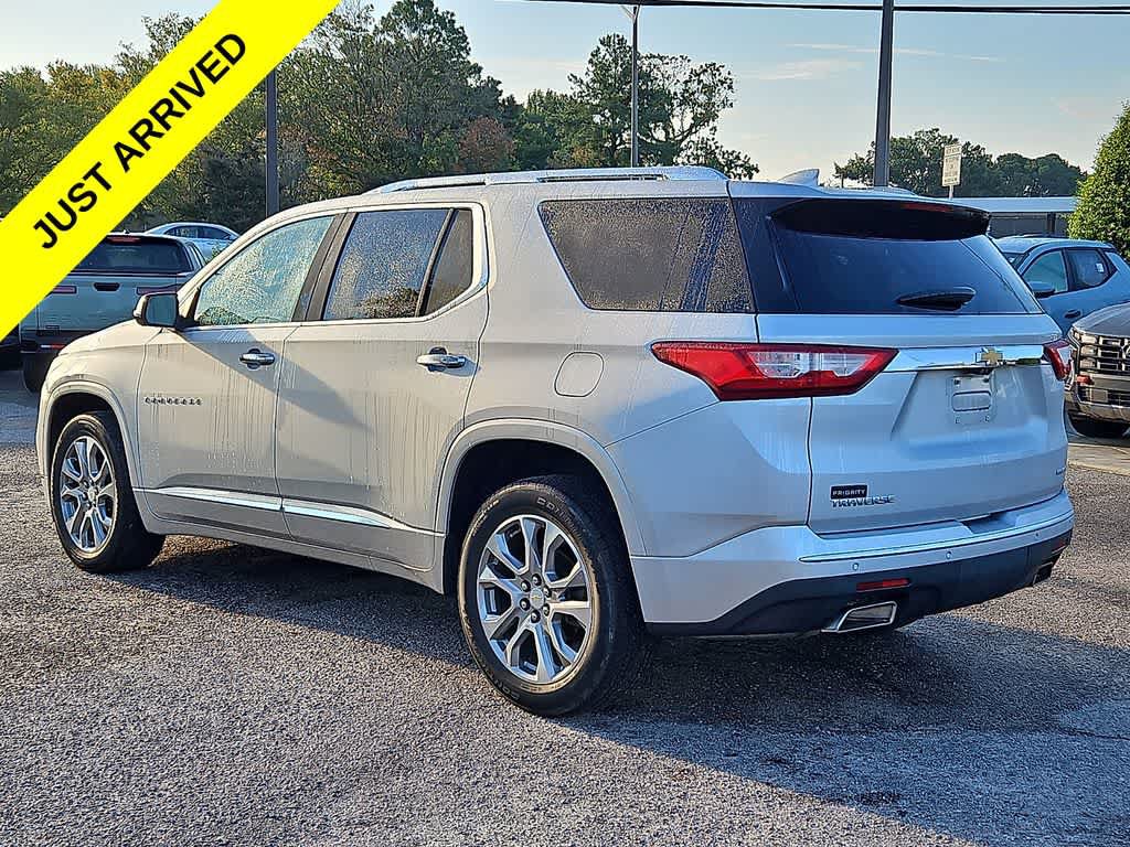 Used 2021 Chevrolet Traverse Premier FWD image 6
