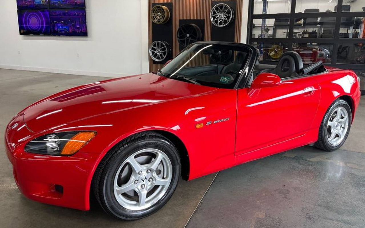 Used 2000 Honda S2000 image 1