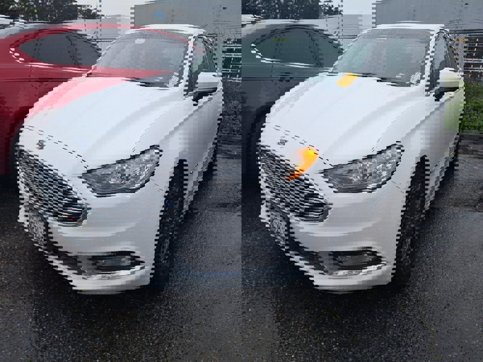 Used 2018 Ford Fusion SE w/ Equipment Group 601A image 3