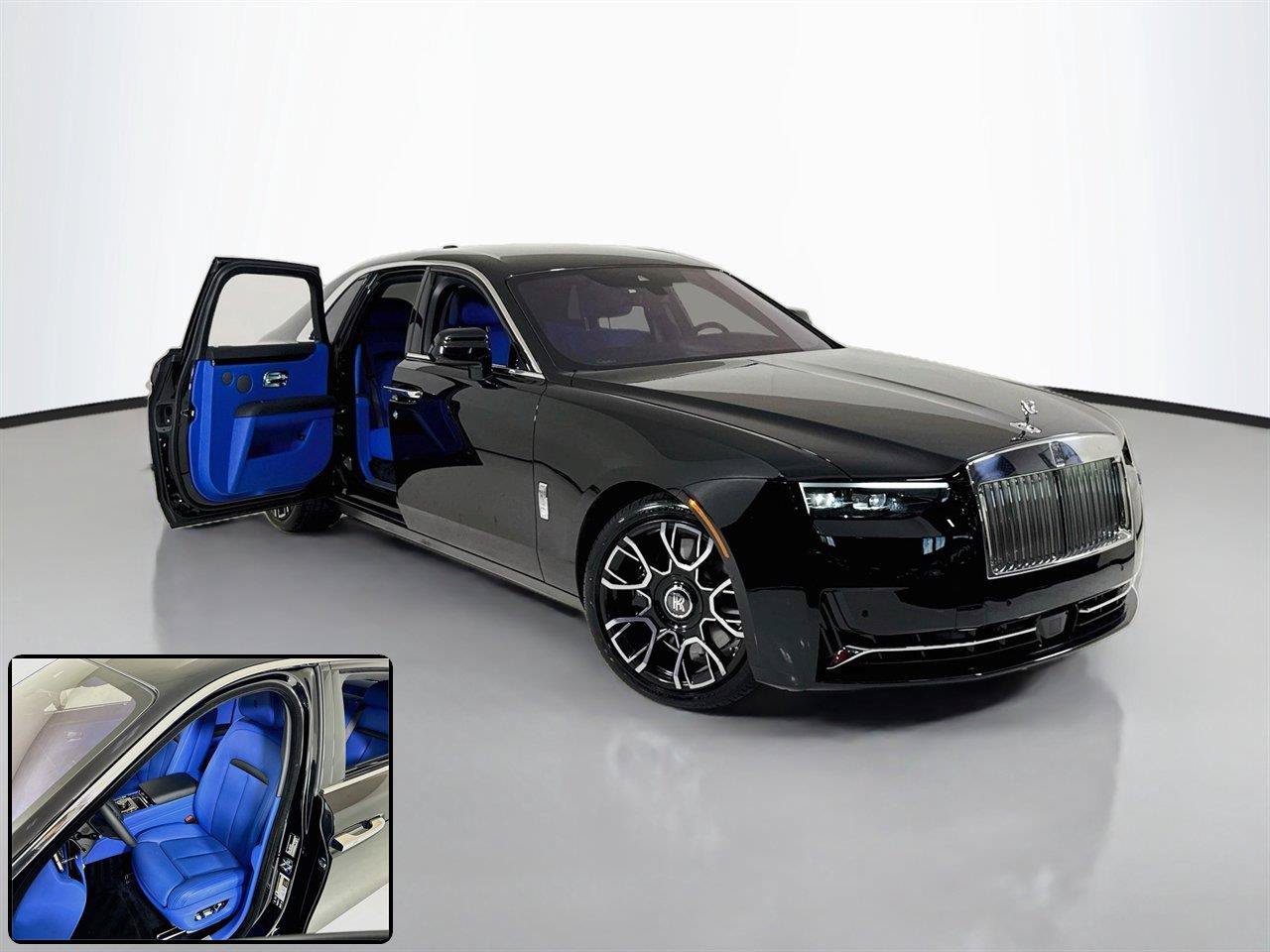 Used 2025 Rolls-Royce Ghost AWD/4WD image 2