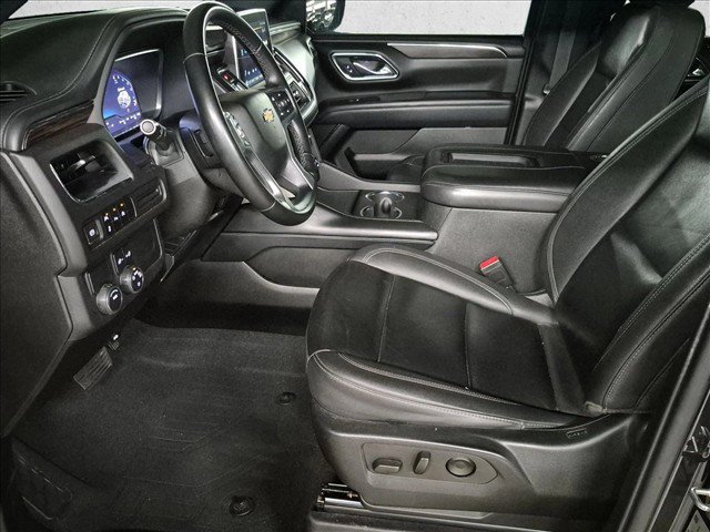 Used 2023 Chevrolet Suburban LT RWD image 13