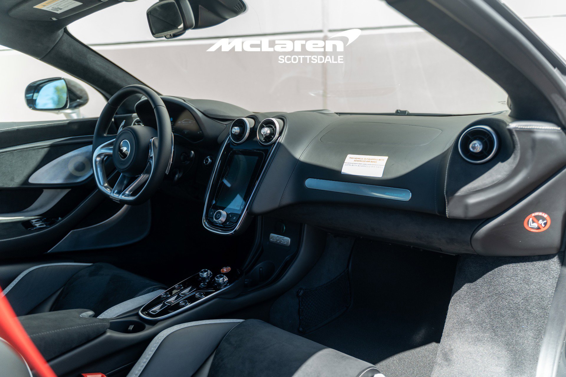 New 2026 McLaren GTS image 17