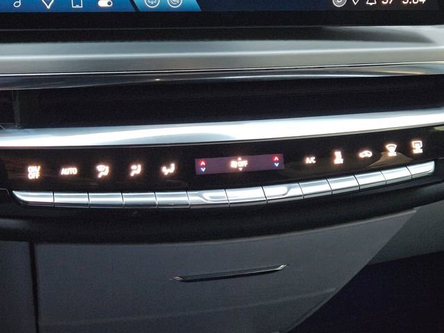 Certified 2024 Cadillac Lyriq Luxury image 18