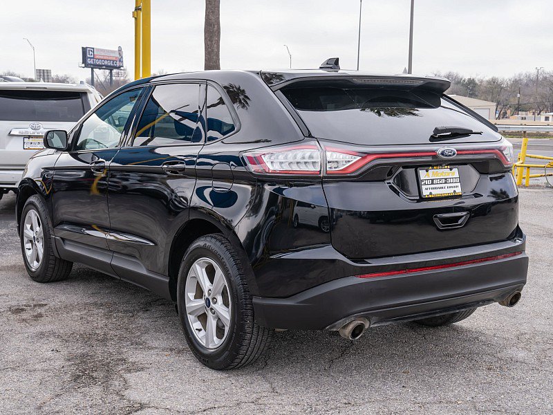 Used 2018 Ford Edge SE w/ Cargo Accessory Package image 7