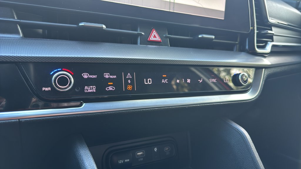 Used 2024 Kia Sportage SX FWD image 25