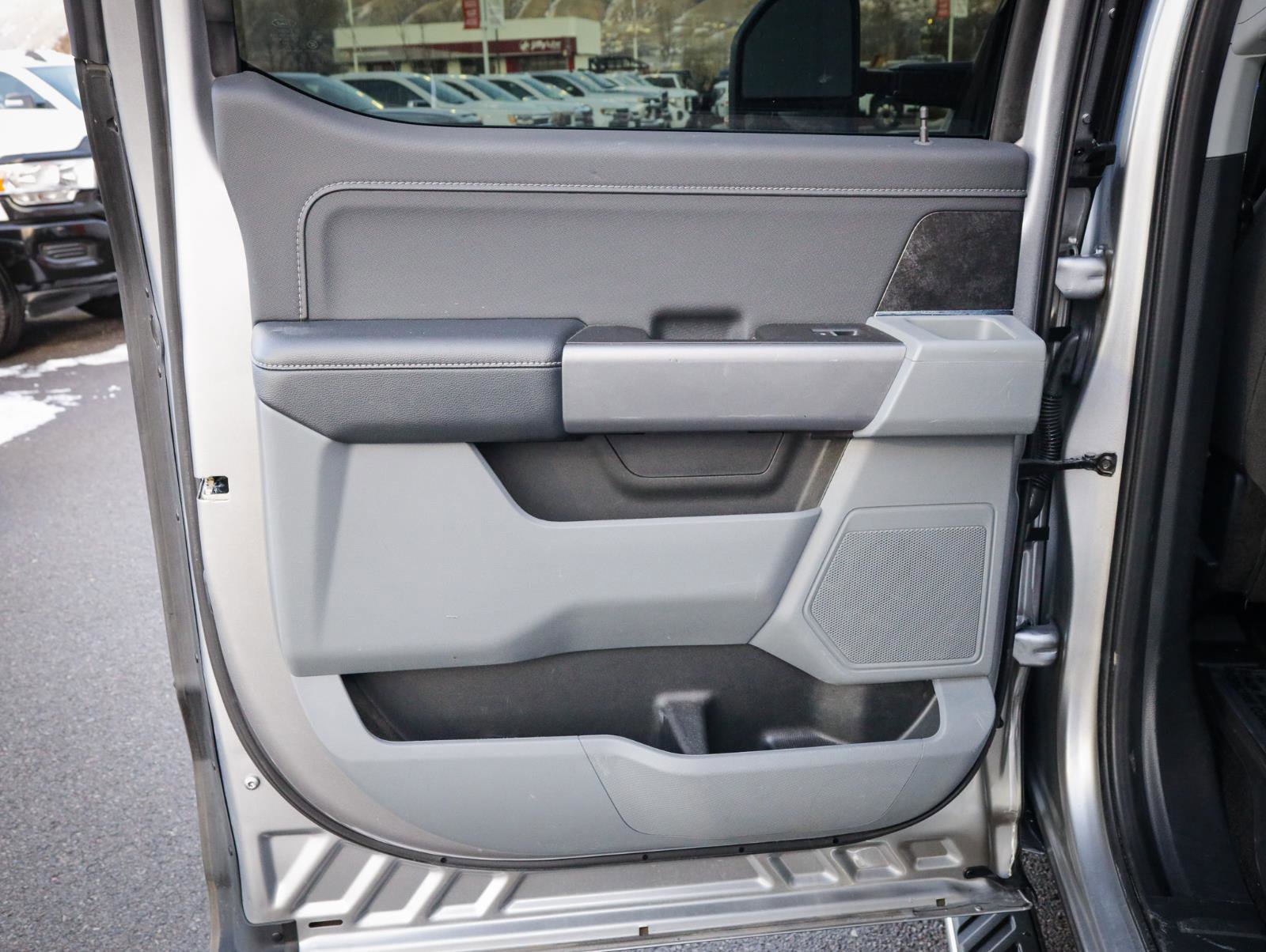 Used 2022 Ford F150 XLT w/ Equipment Group 302A High image 32