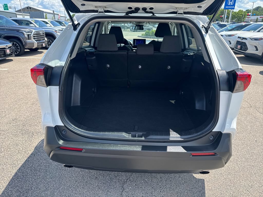 Used 2023 Toyota RAV4 XLE FWD image 7