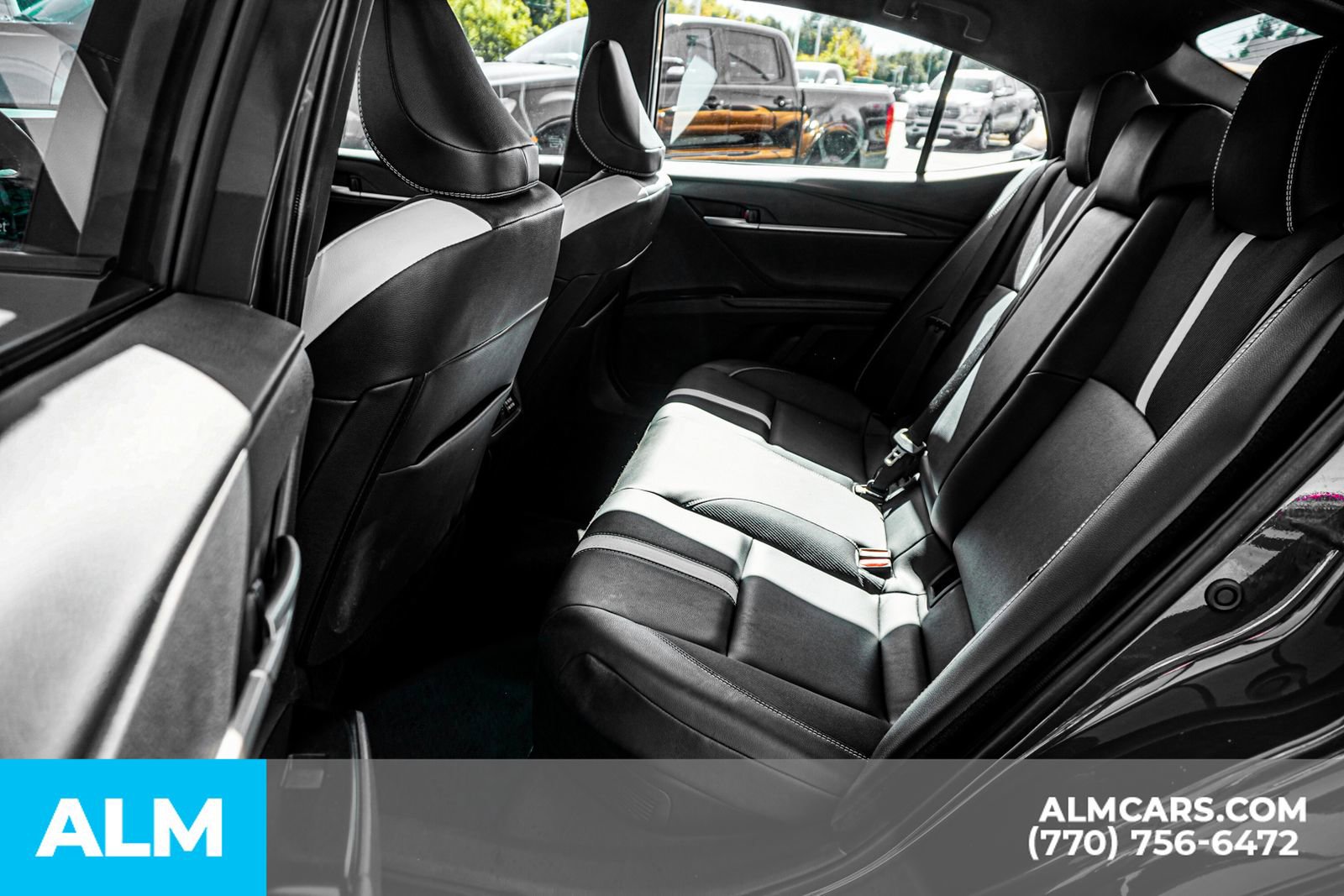 Used 2025 Toyota Camry SE image 22