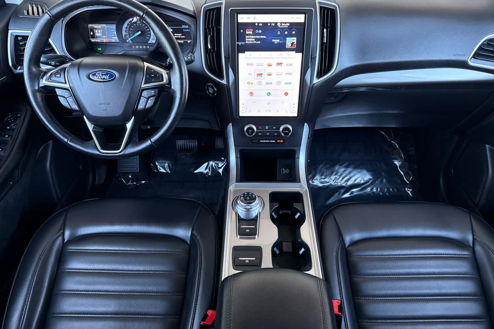Used 2024 Ford Edge SEL AWD/4WD image 3