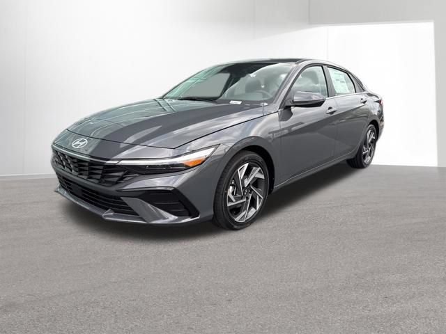 New 2026 Hyundai Elantra Limited FWD image 2