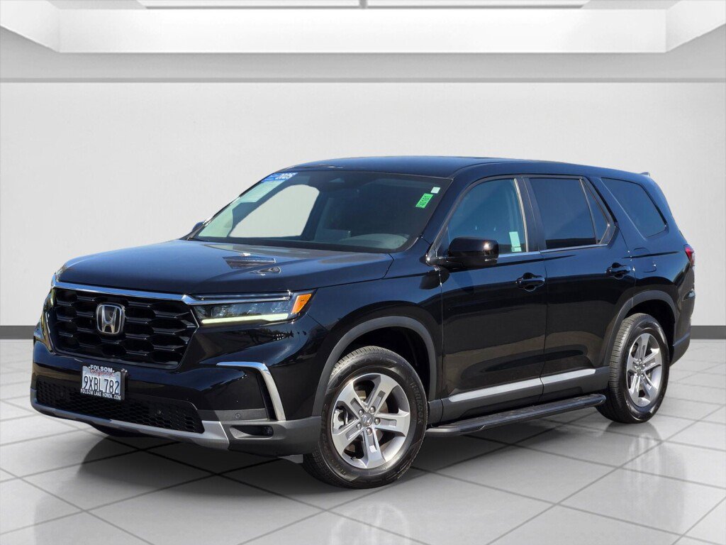 Certified 2025 Honda Pilot EX-L image 9