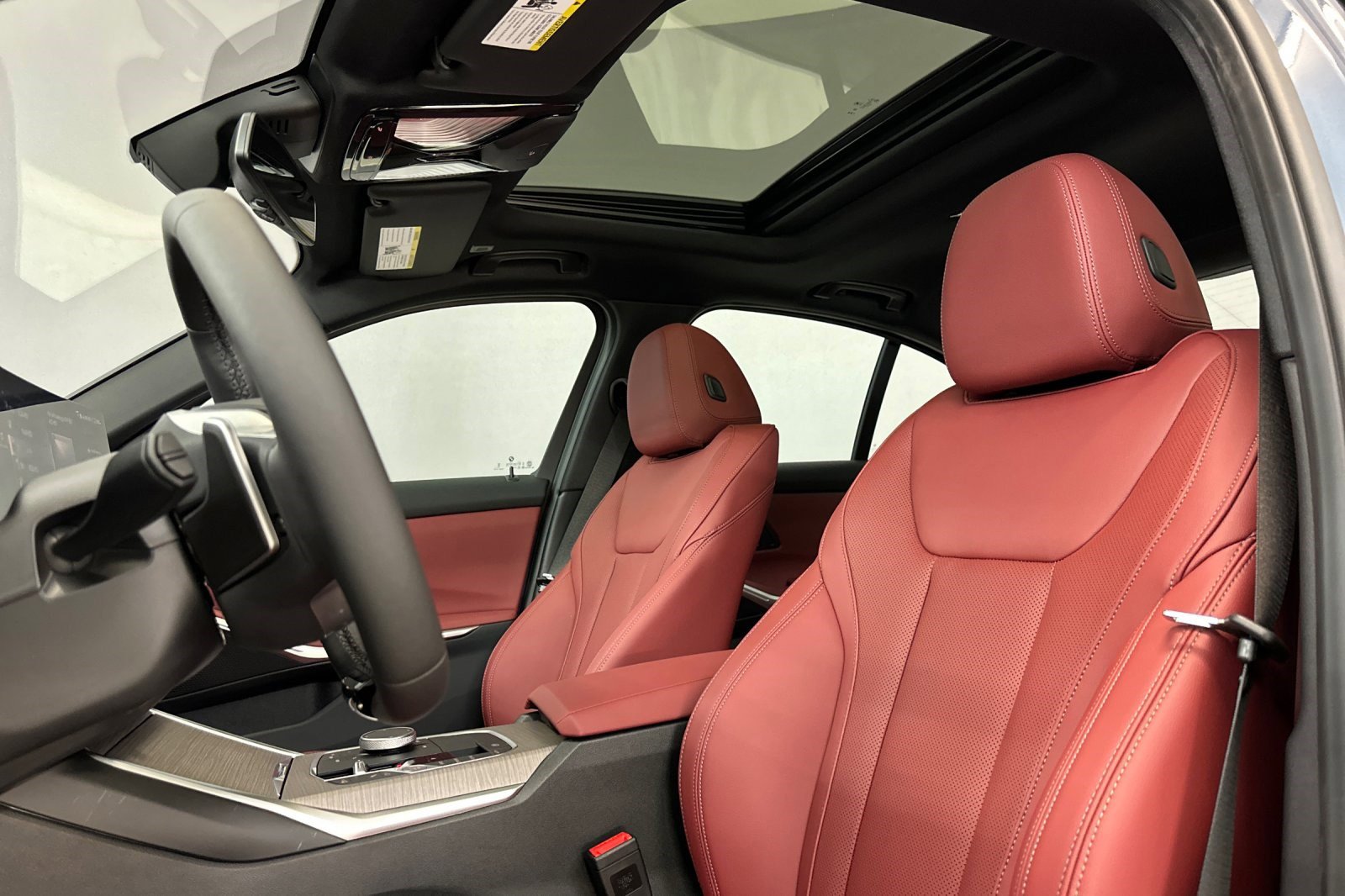 New 2026 BMW 330i Sedan w/ Convenience Package image 15