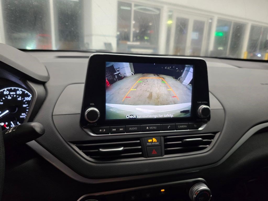 Used 2025 Nissan Altima 2.5 S FWD image 22