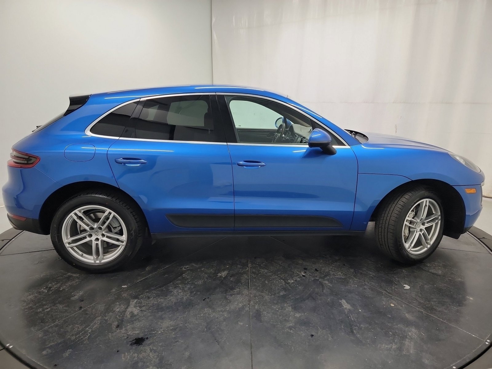 Used 2016 Porsche Macan S image 11