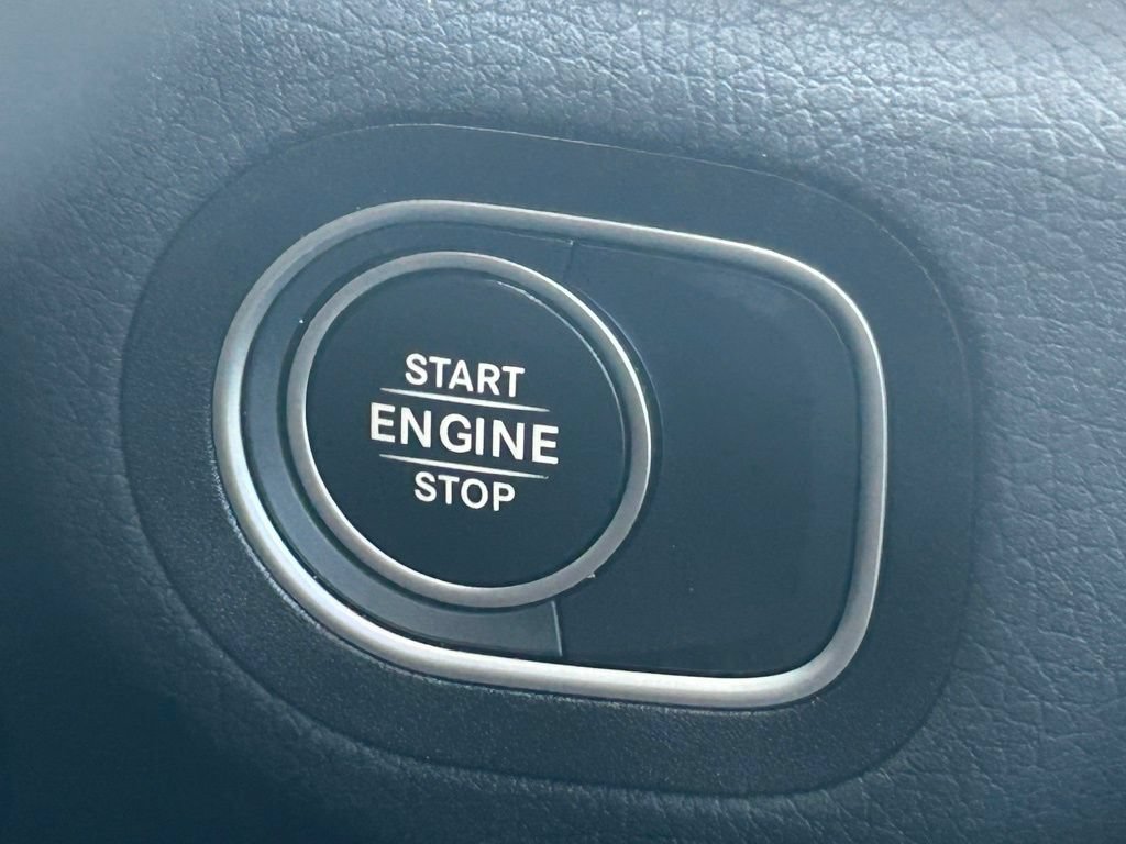 Used 2025 Mercedes-Benz GLE 450e 4MATIC image 44