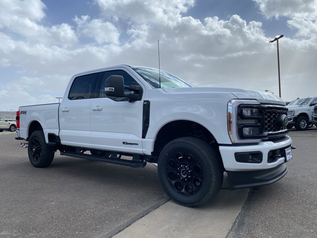 New 2026 Ford F350 XLT w/ XLT Premium Package AWD/4WD image 18