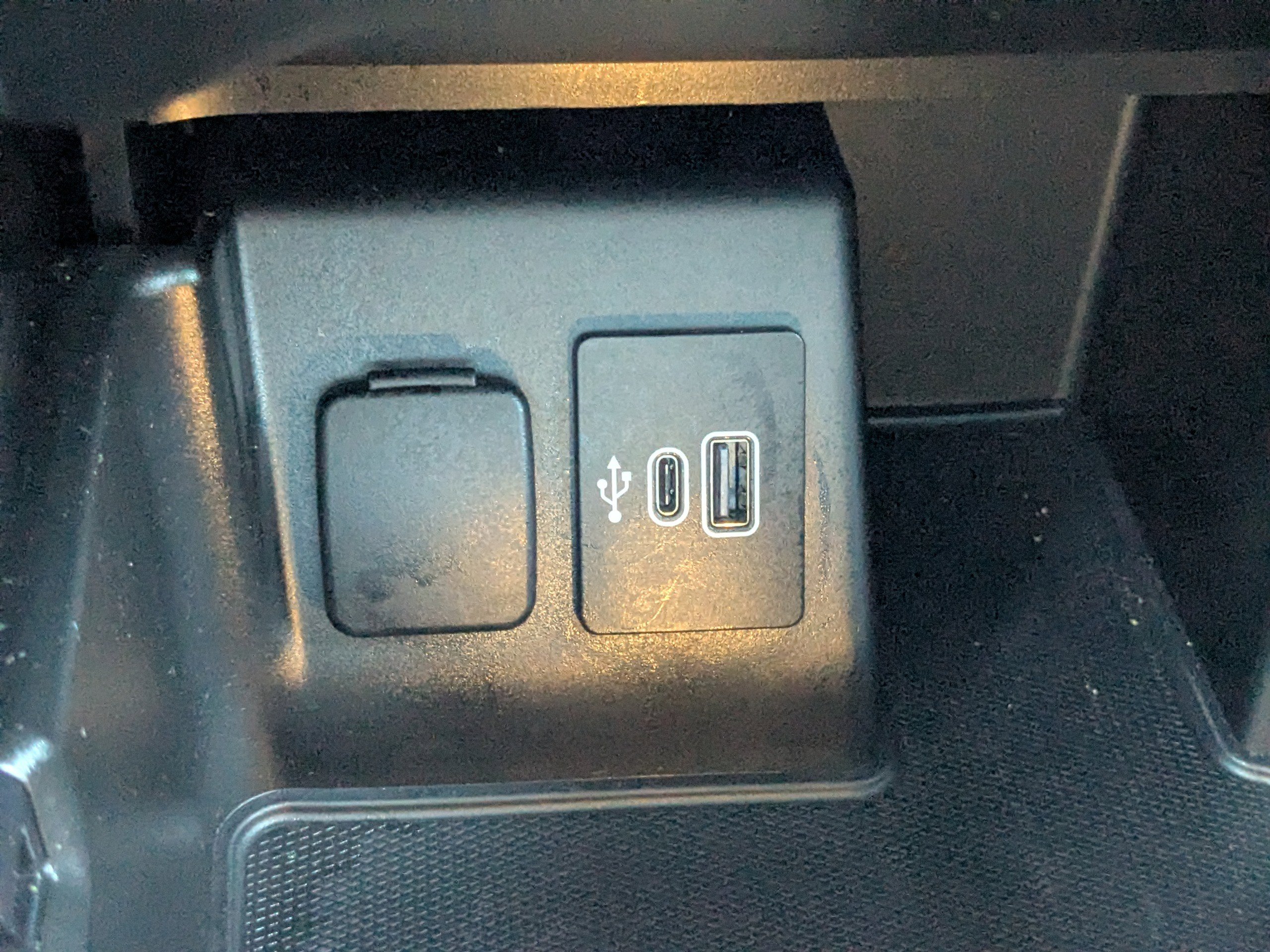 Used 2025 Ford Explorer ST-Line w/ ST-Line Street Pack image 26