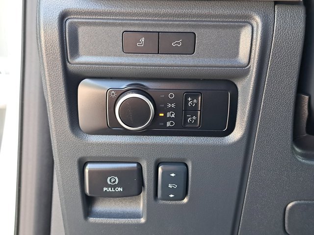 Certified 2024 Ford Expedition Max XLT image 23