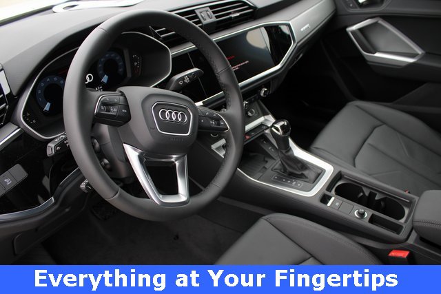 New 2025 Audi Q3 2.0T Premium image 2