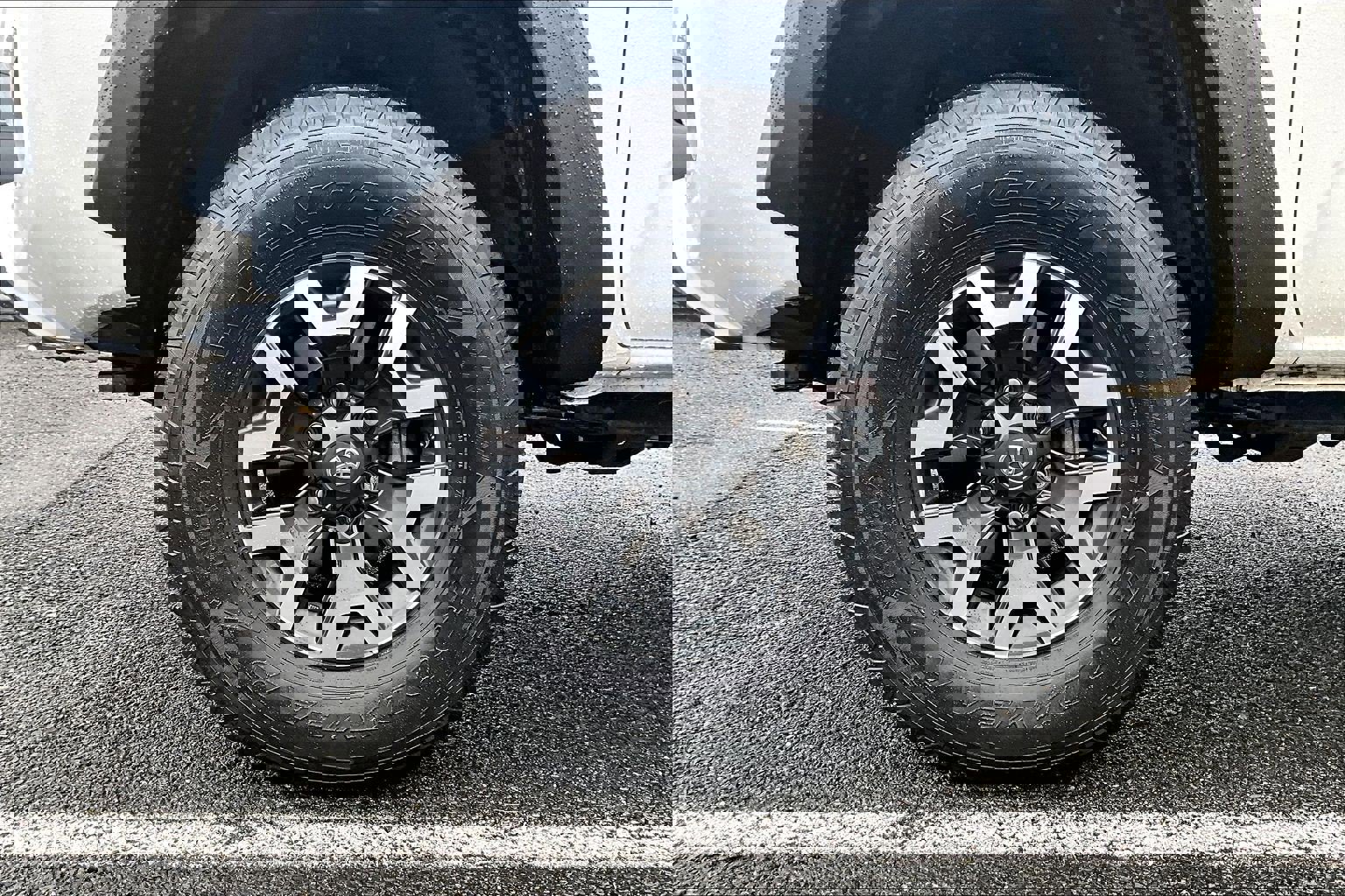 Used 2021 Toyota Tacoma TRD Off-Road image 9