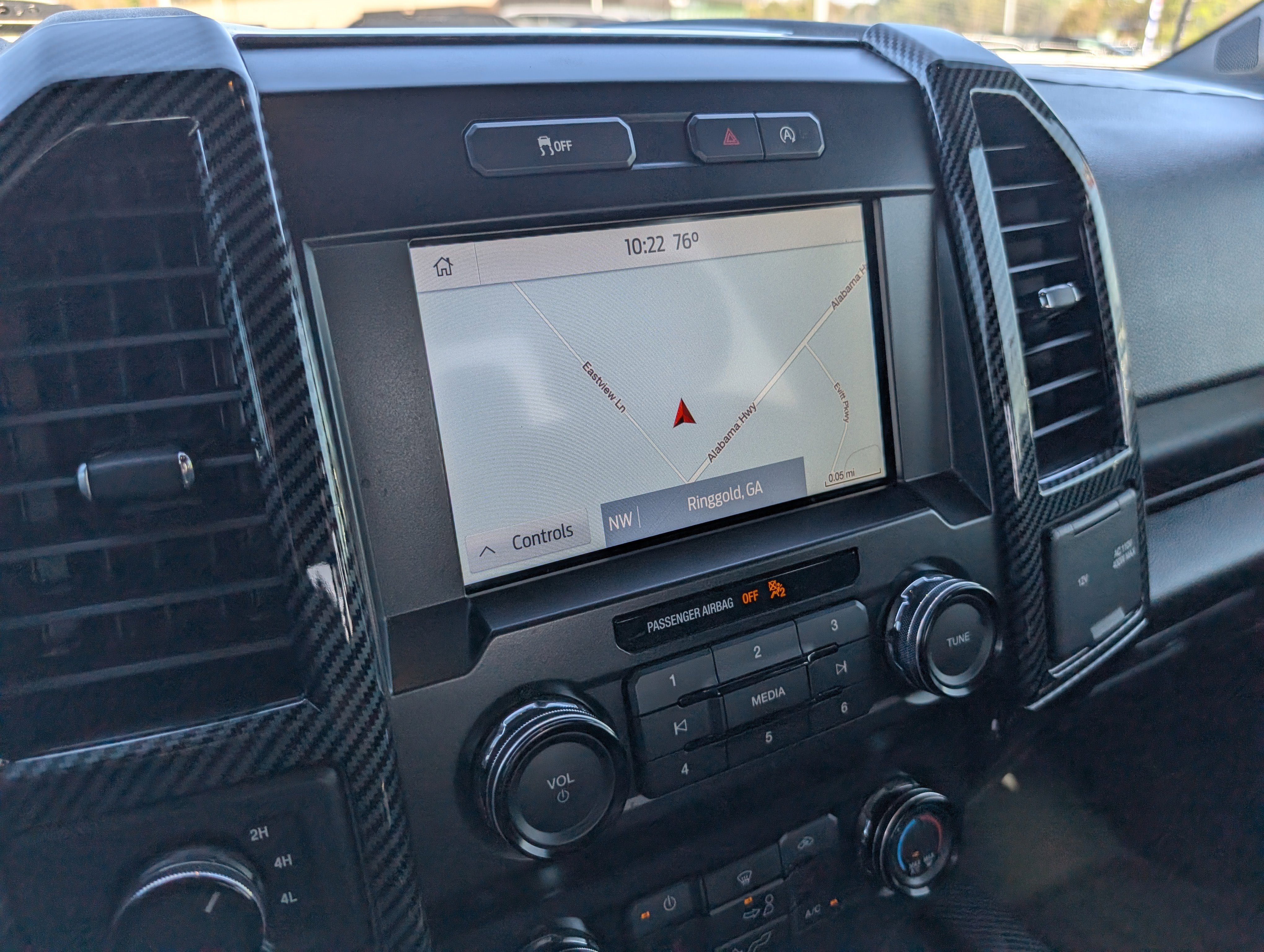 Used 2020 Ford F150 XLT w/ Equipment Group 302A Luxury AWD/4WD image 16