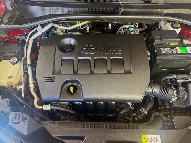 Used 2019 Toyota C-HR LE FWD image 28