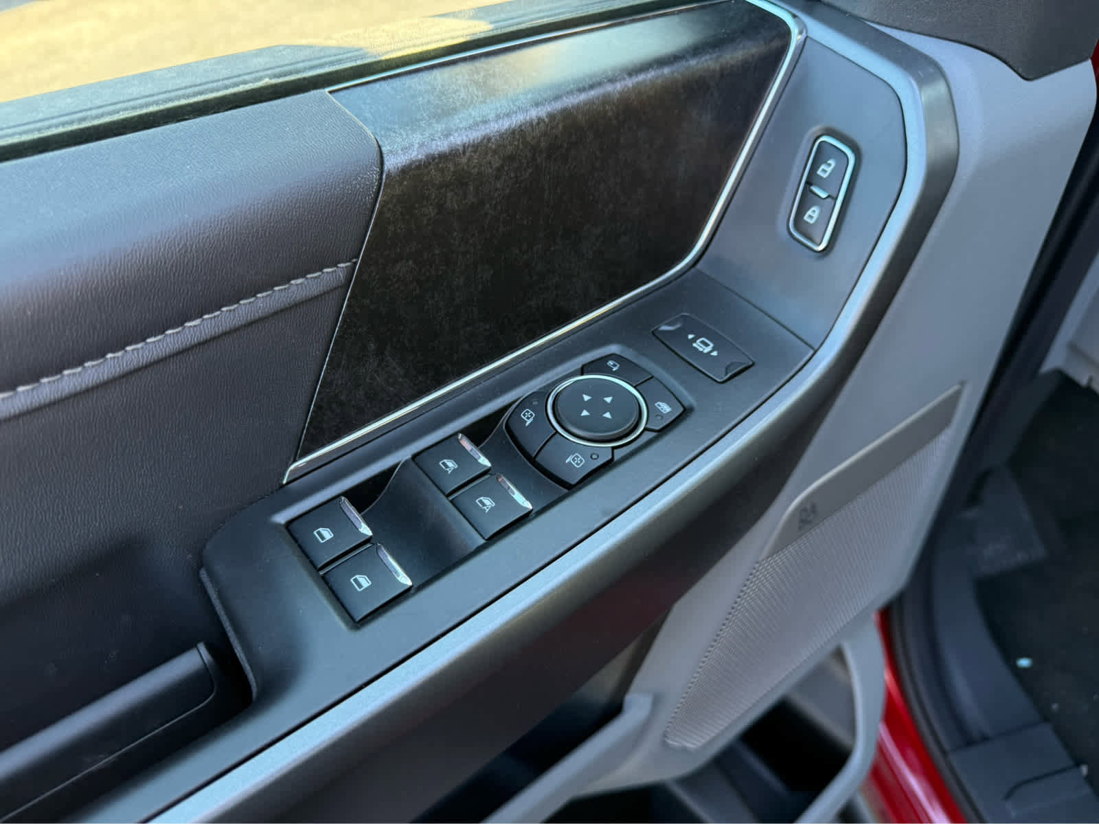 New 2025 Ford F350 XLT w/ Black Appearance Package image 12