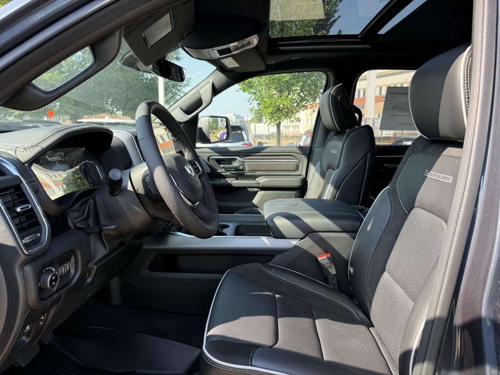 New 2026 RAM 1500 Laramie AWD/4WD image 14