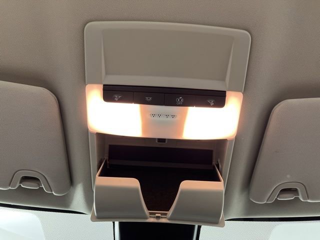 Used 2025 Nissan Altima 2.5 SV image 34