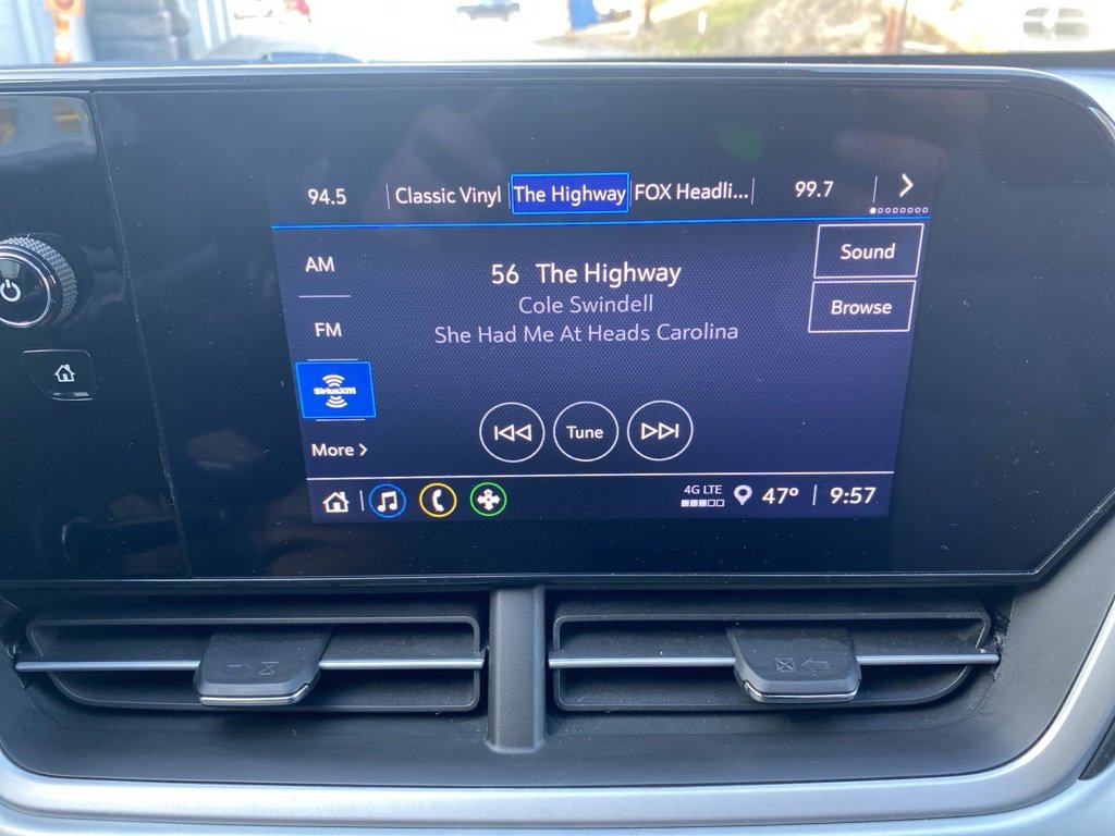 Used 2024 Chevrolet Trax RS w/ Sunroof Package image 27