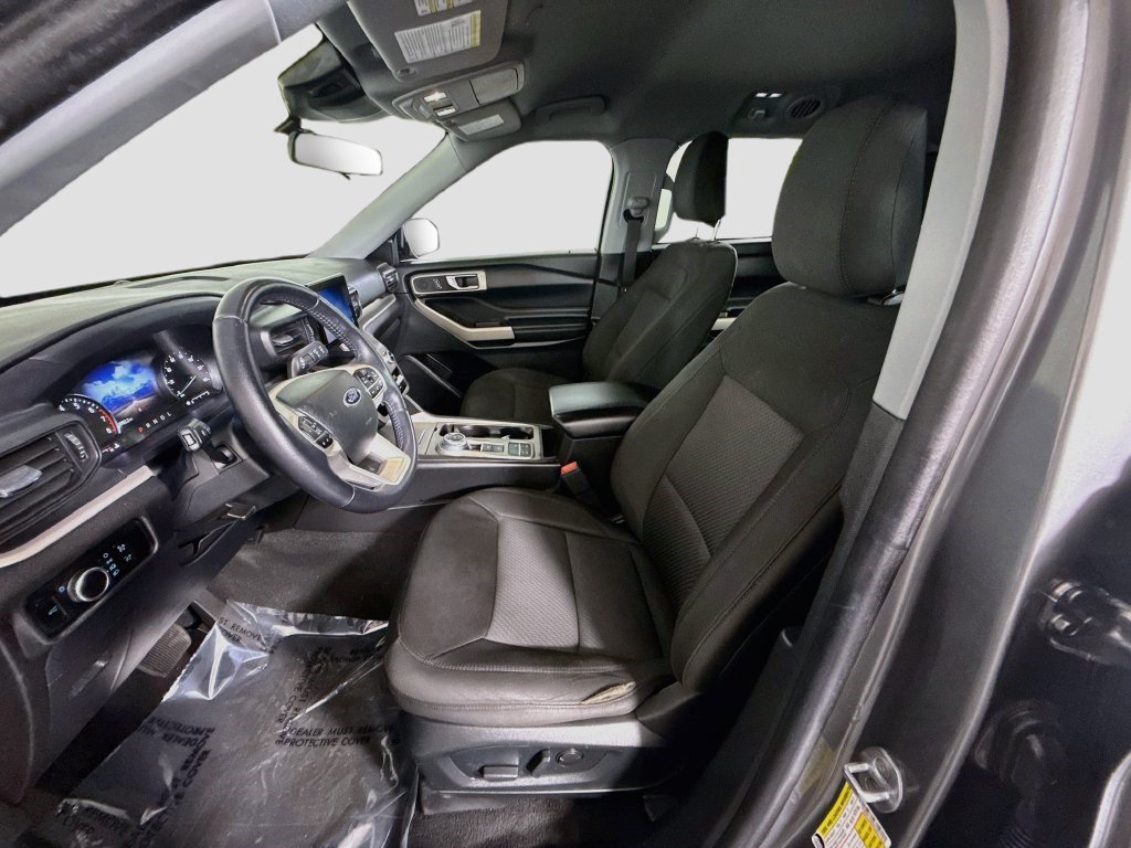 Used 2023 Ford Explorer XLT RWD image 21