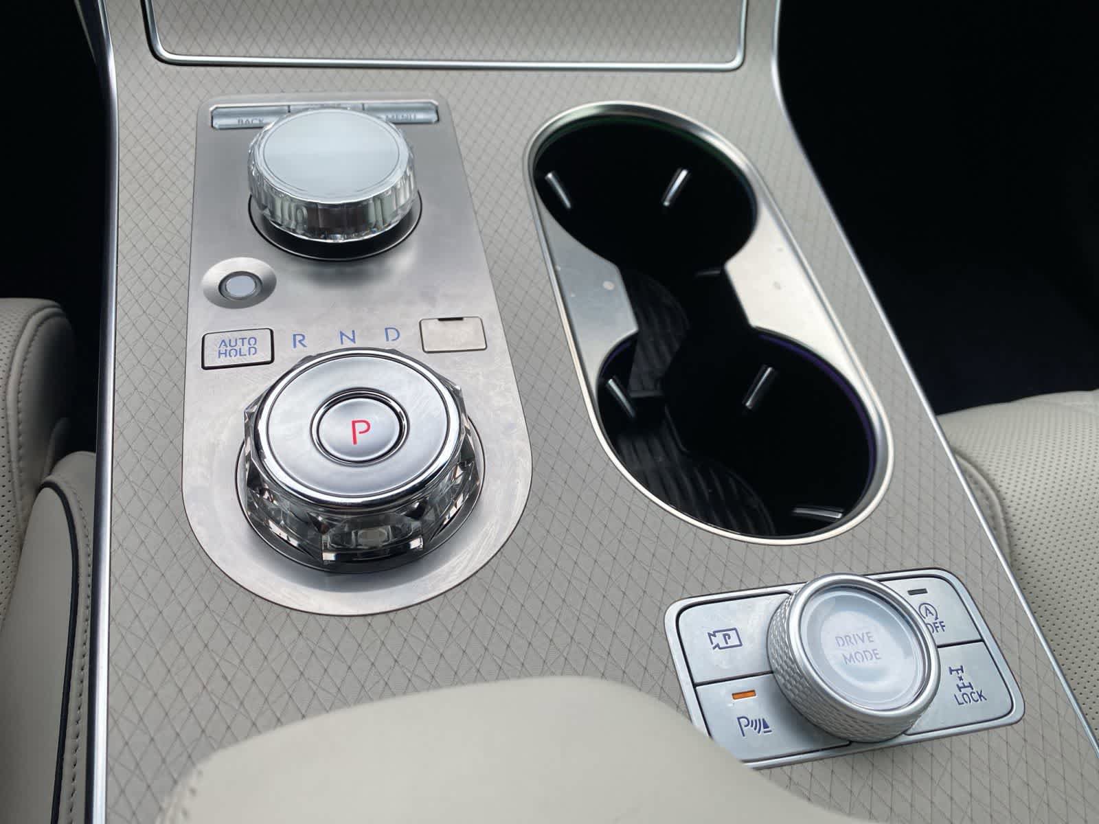 Used 2025 Genesis GV80 3.5T Prestige image 16