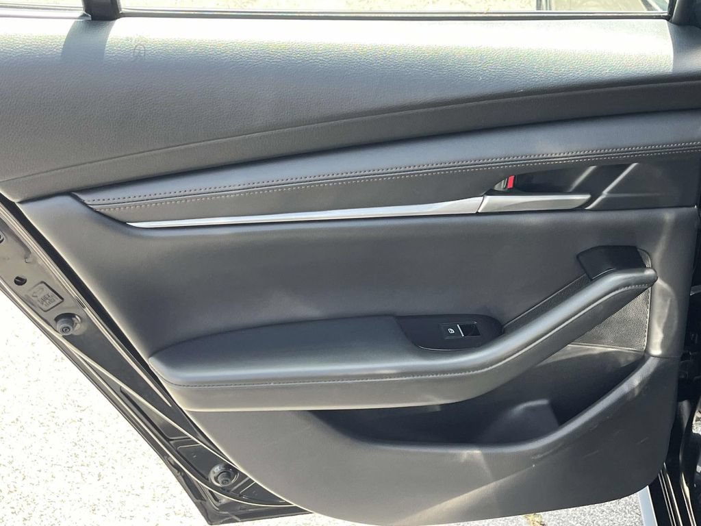 Used 2025 MAZDA MAZDA3 s FWD image 17
