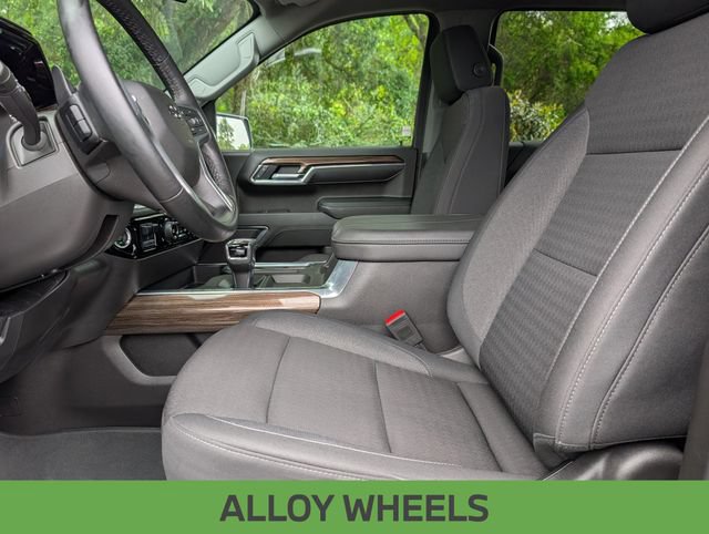 Used 2025 Chevrolet Silverado 1500 LT Trail Boss w/ LPO, Dark Essentials Package AWD/4WD image 15