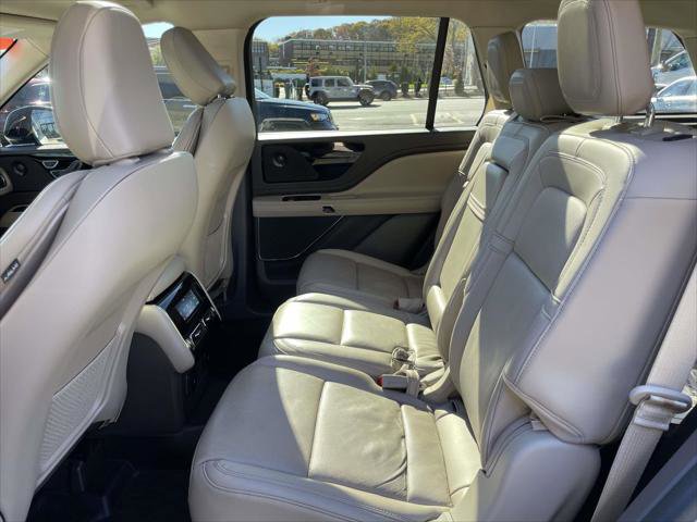 Used 2022 Lincoln Aviator Reserve w/ Elements Package Plus image 11