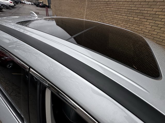 Used 2021 Nissan Murano SL w/ SL Moonroof Package image 9