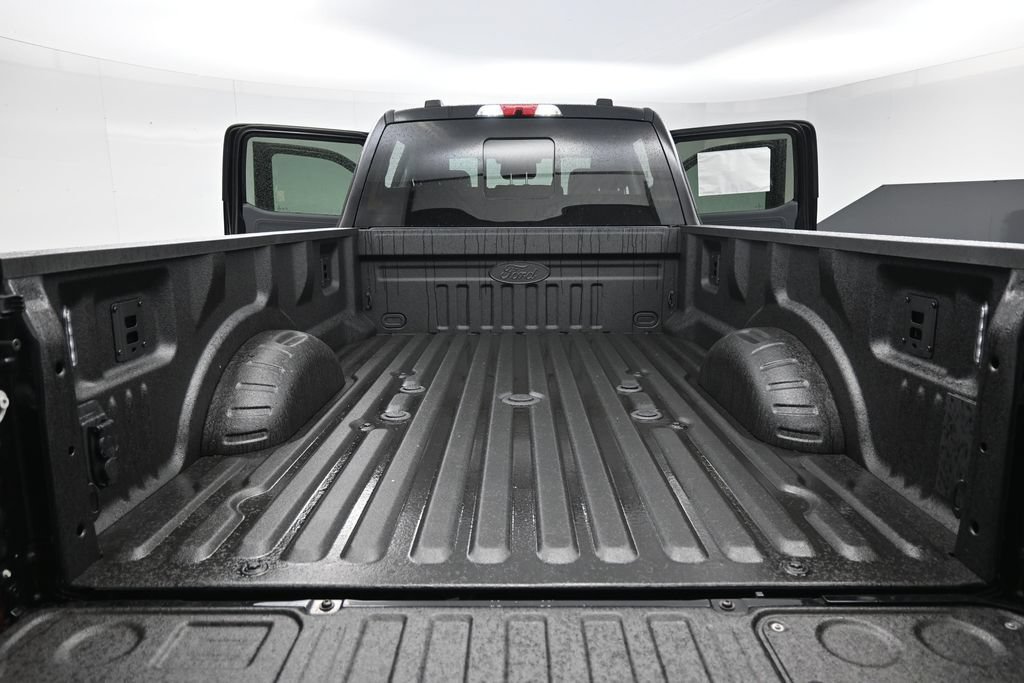 New 2027 Ford F350 Lariat w/ Black Appearance Package AWD/4WD image 38