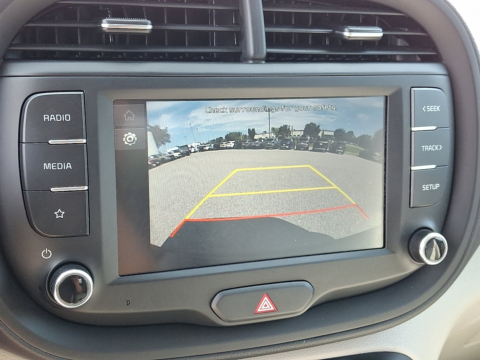 Certified 2025 Kia Soul LX w/ LX Technology Package FWD image 17