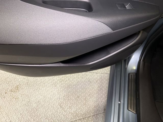 Used 2022 Toyota Corolla LE image 47