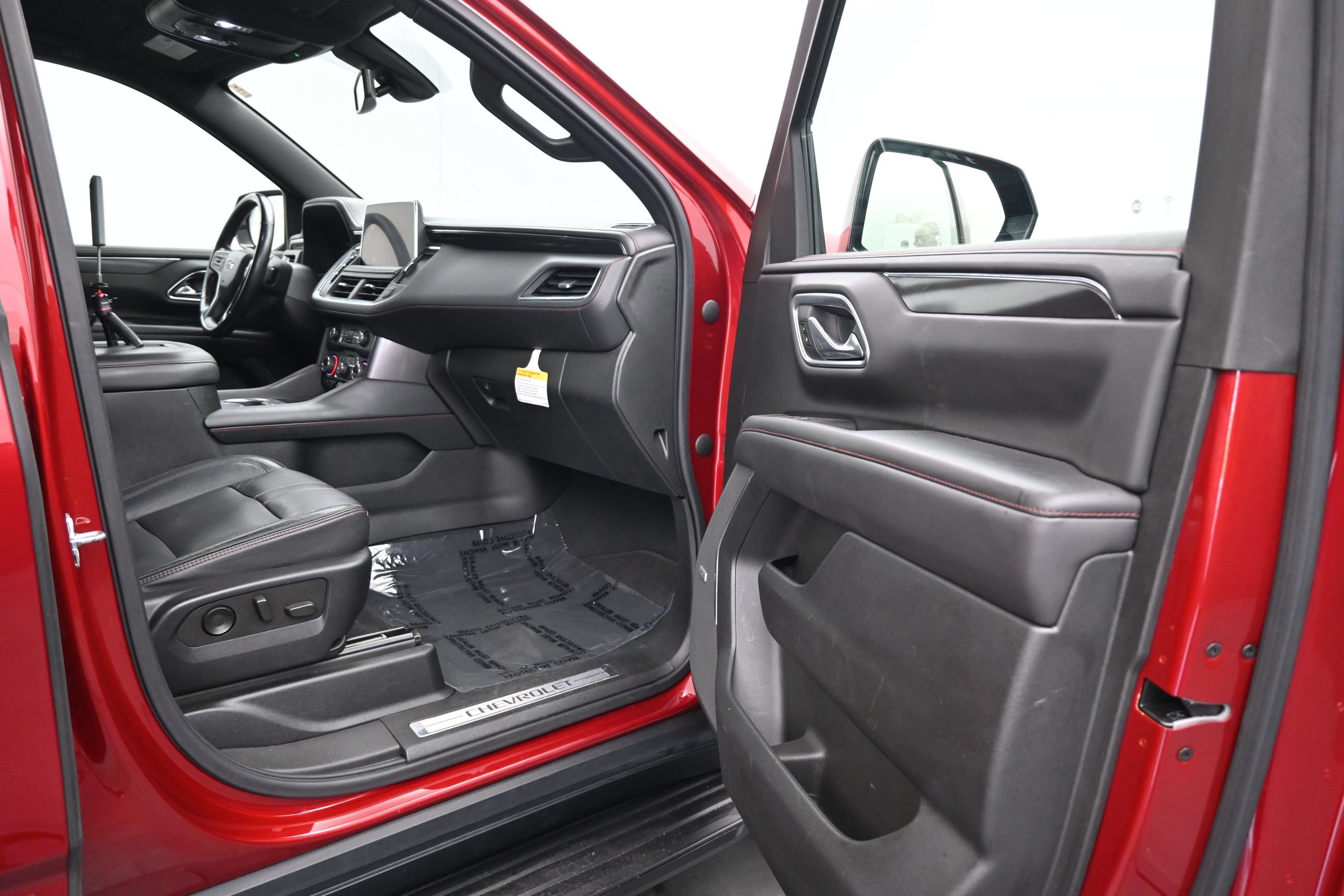 Used 2021 Chevrolet Tahoe RST AWD/4WD image 12