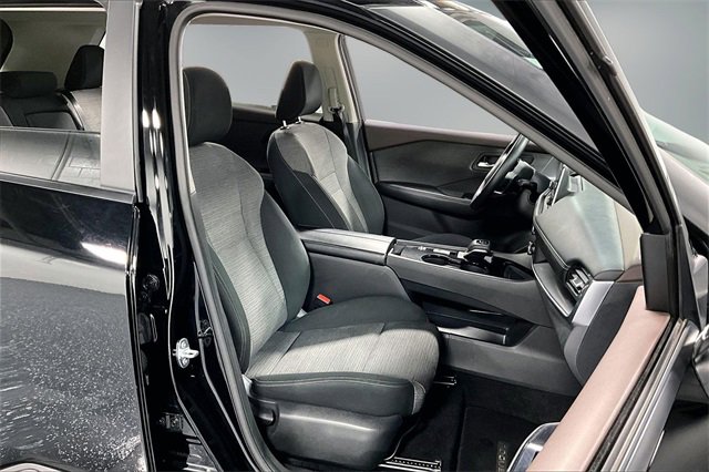 Used 2023 Nissan Rogue SV image 27