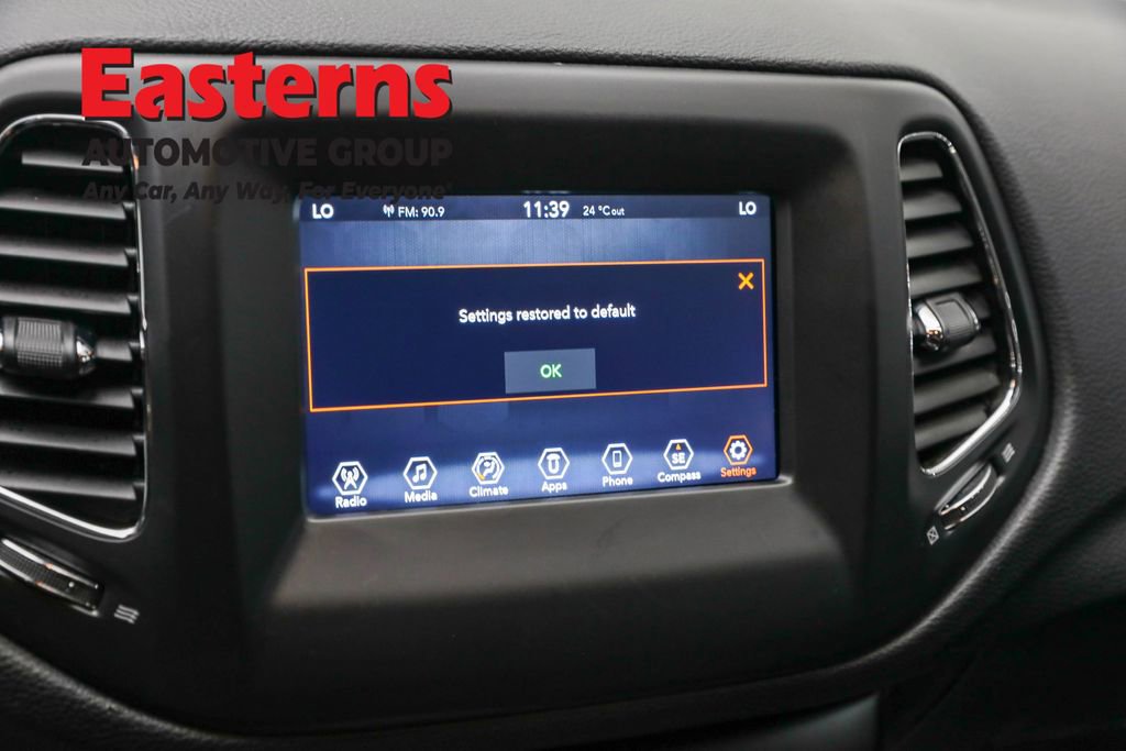 Used 2019 Jeep Compass Latitude w/ Cold Weather Group image 19