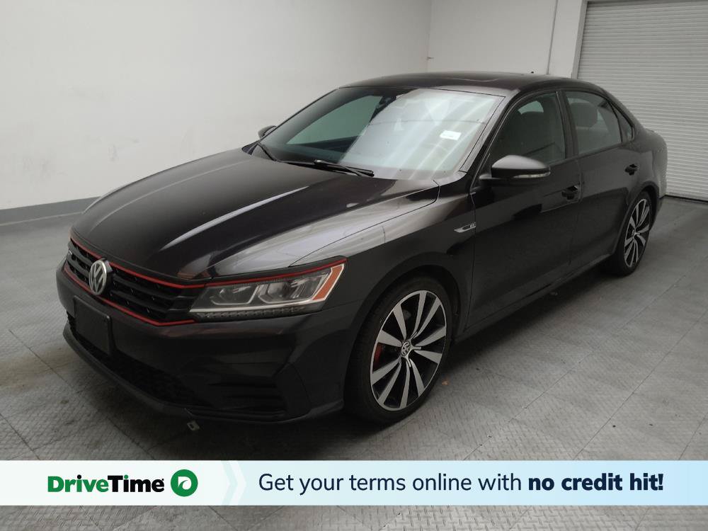 Used 2018 Volkswagen Passat 3.6 FWD image 1