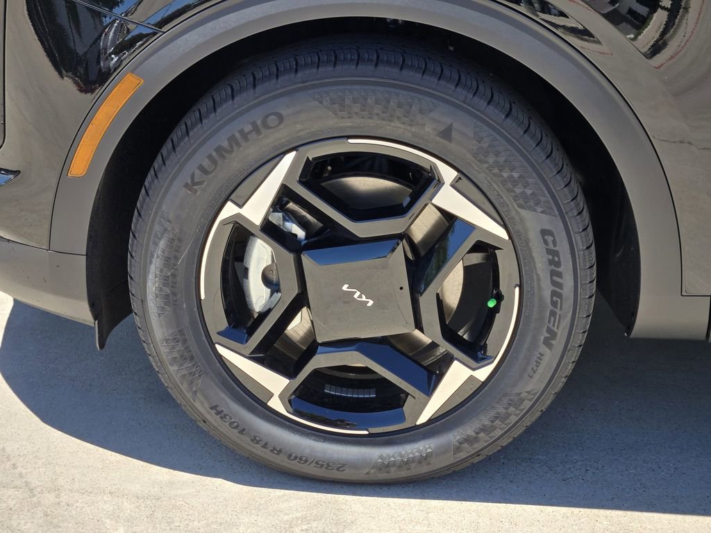New 2026 Kia Sportage EX FWD image 9