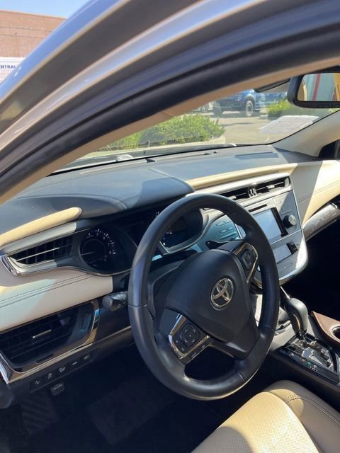 Used 2016 Toyota Avalon Limited w/ Toyota Safety Sense Package FWD image 13