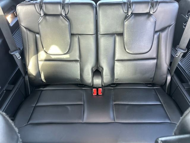 Used 2023 Ford Explorer XLT w/ Equipment Group 202A image 15